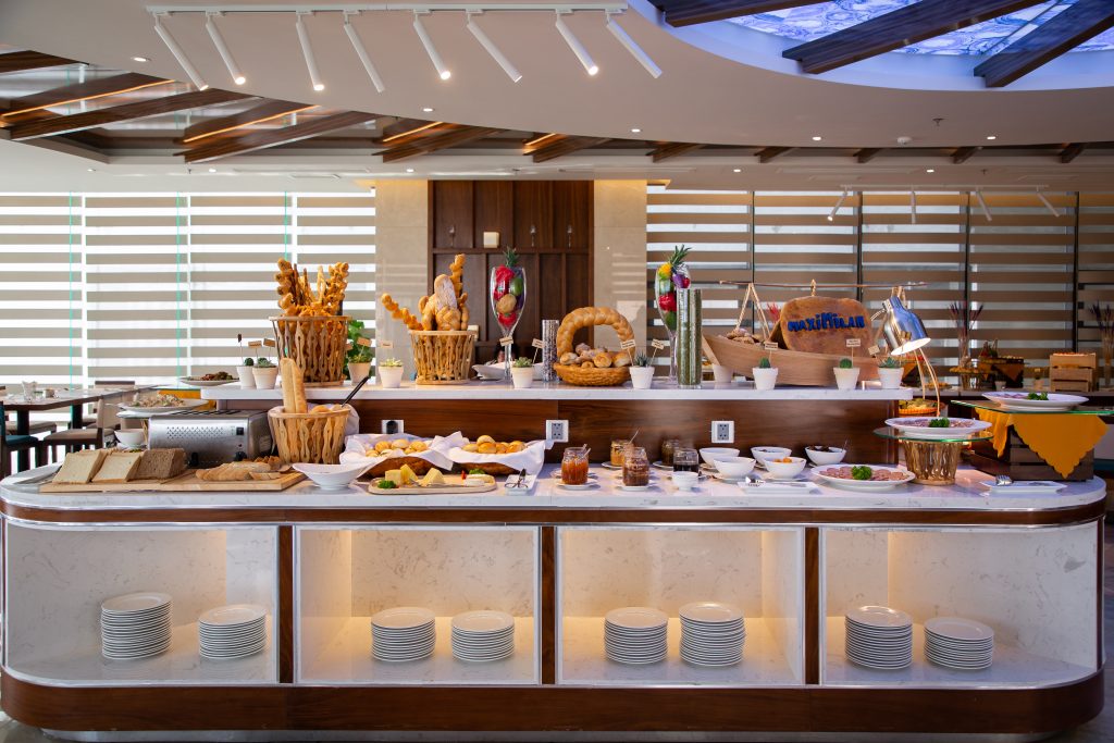 TOP DANANG HOTEL WITH THE BEST BREAKFAST BUFFET SERVICE