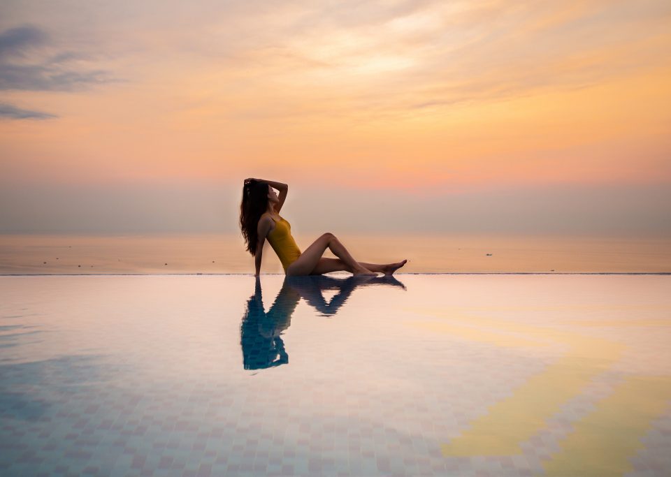 THE BEST HOTELS WHICH HAVE THE MOST GLORIOUS INFINITY POOL IN DANANG